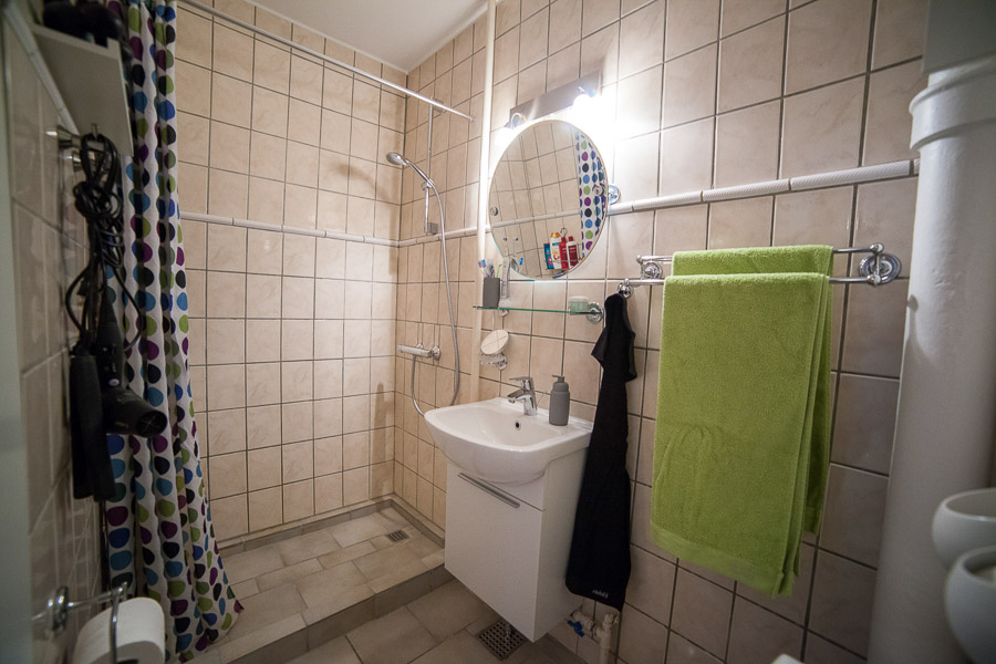 Der er en god stor bruseniche som man kan boltre sig i.